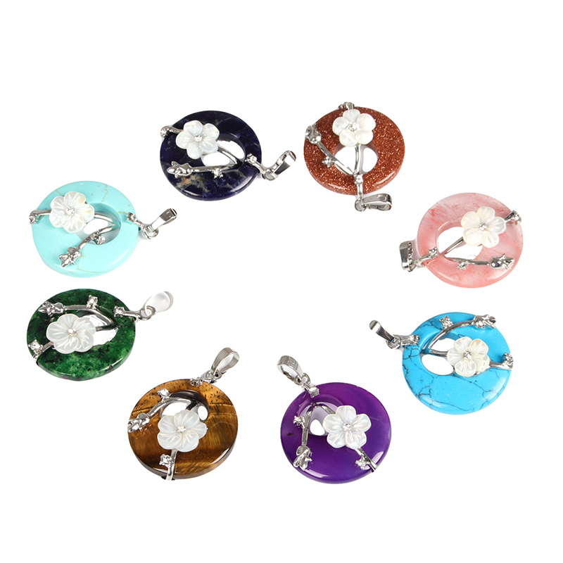 Round-flower-mini-pendant-shell-gemstone-pendant